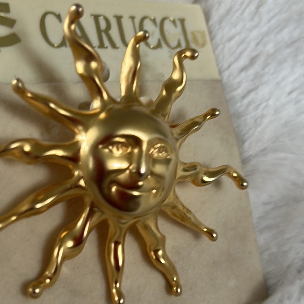 Vintage Gold Brushed Sun Brooch and Scarf Holder New